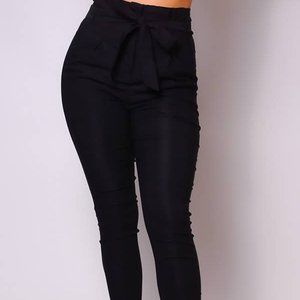 HIGH WAISTED BELTED PANTS